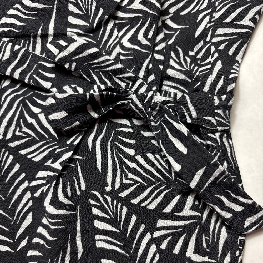Ann Taylor LOFT Black and White Romper - Picture 2 of 8